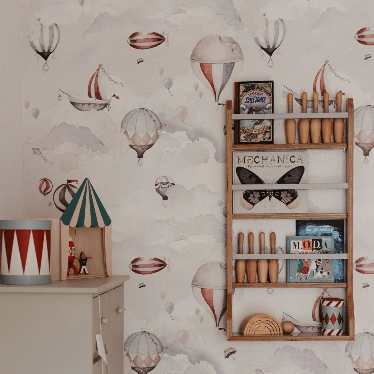 Wallpaper - Balloons Adventure - Le Petit Marché Home Furniture