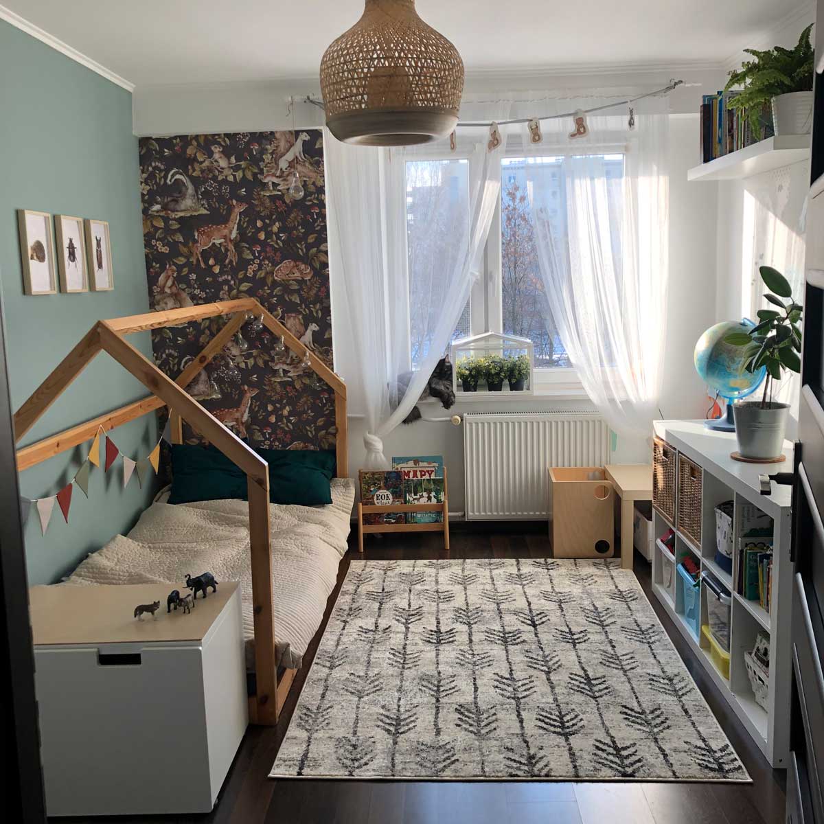 Wallpaper - Cute Forest Animals Dark - Le Petit Marché Home Furniture