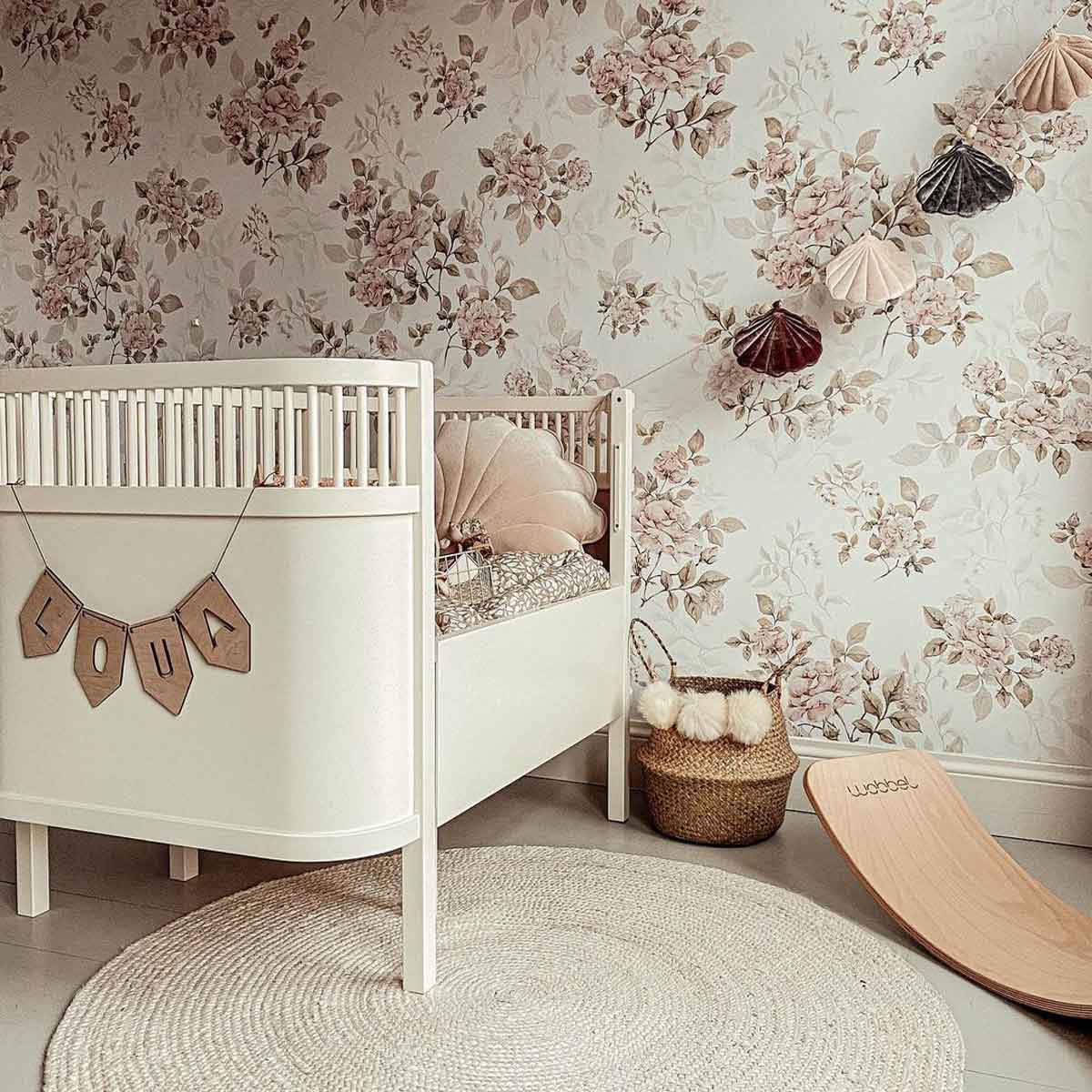 Wallpaper - Vintage Rose Pattern - Le Petit Marché Home Furniture