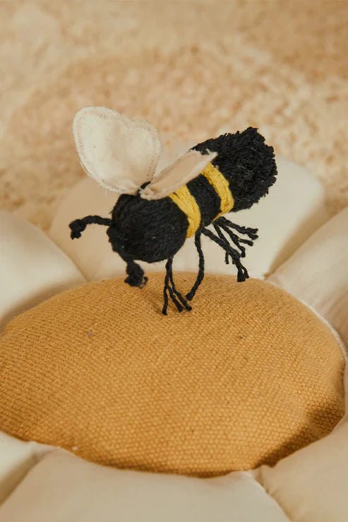 Cushion, Little Daisy - Le Petit Marché Home Furniture