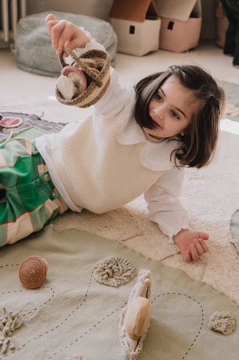 Green Toy Set - Snail - Le Petit Marché Home Furniture