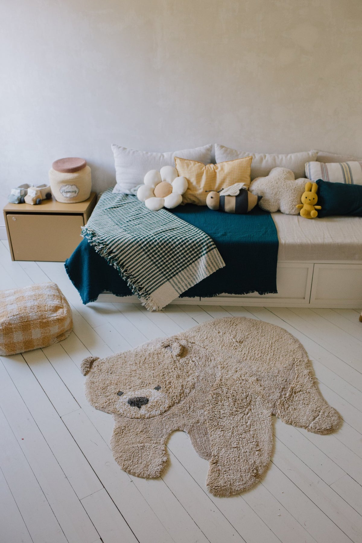 Washable Animal Rug Bear - Le Petit Marché Home Furniture