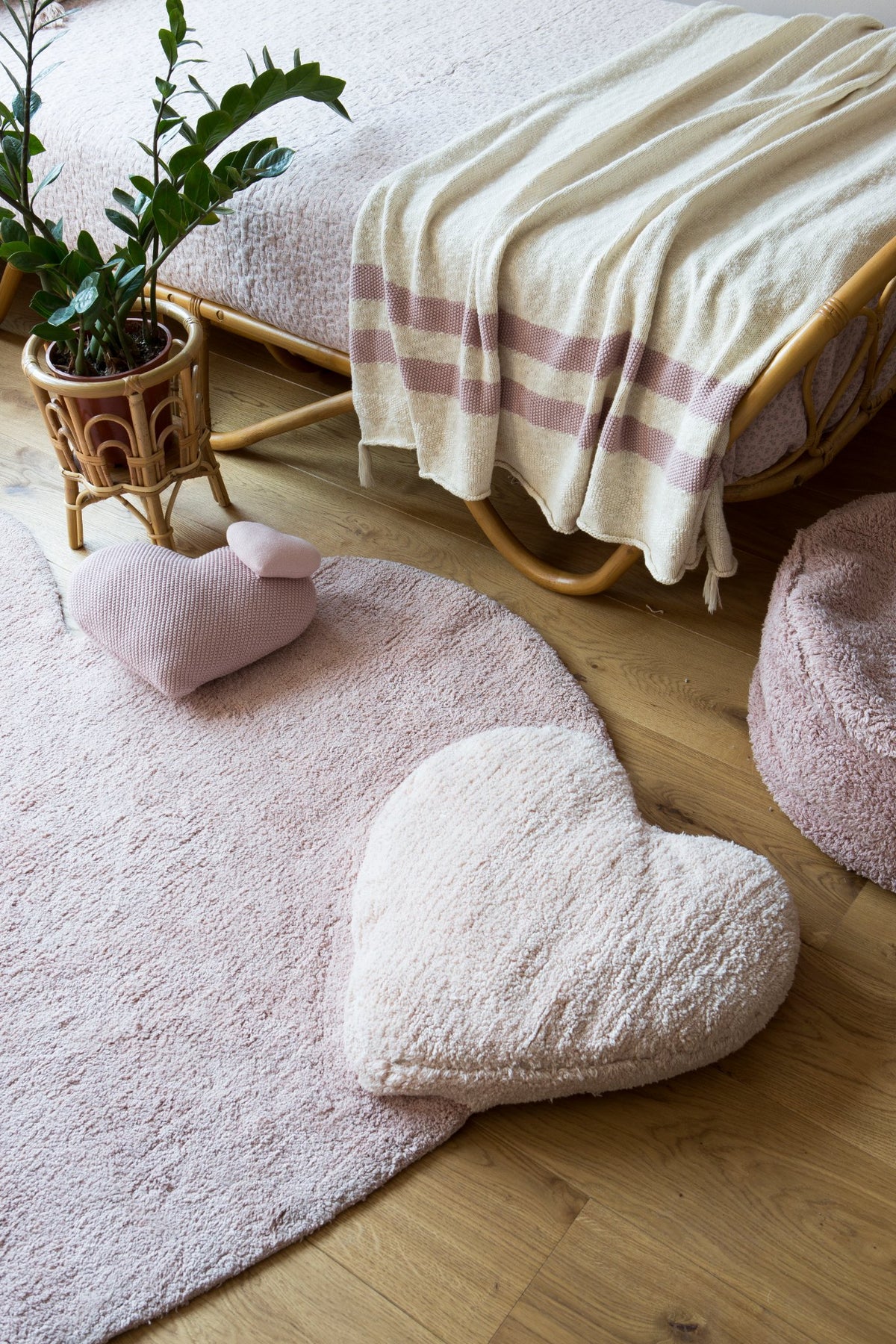 Washable Rug Puffy Love Nude - Le Petit Marché Home Furniture