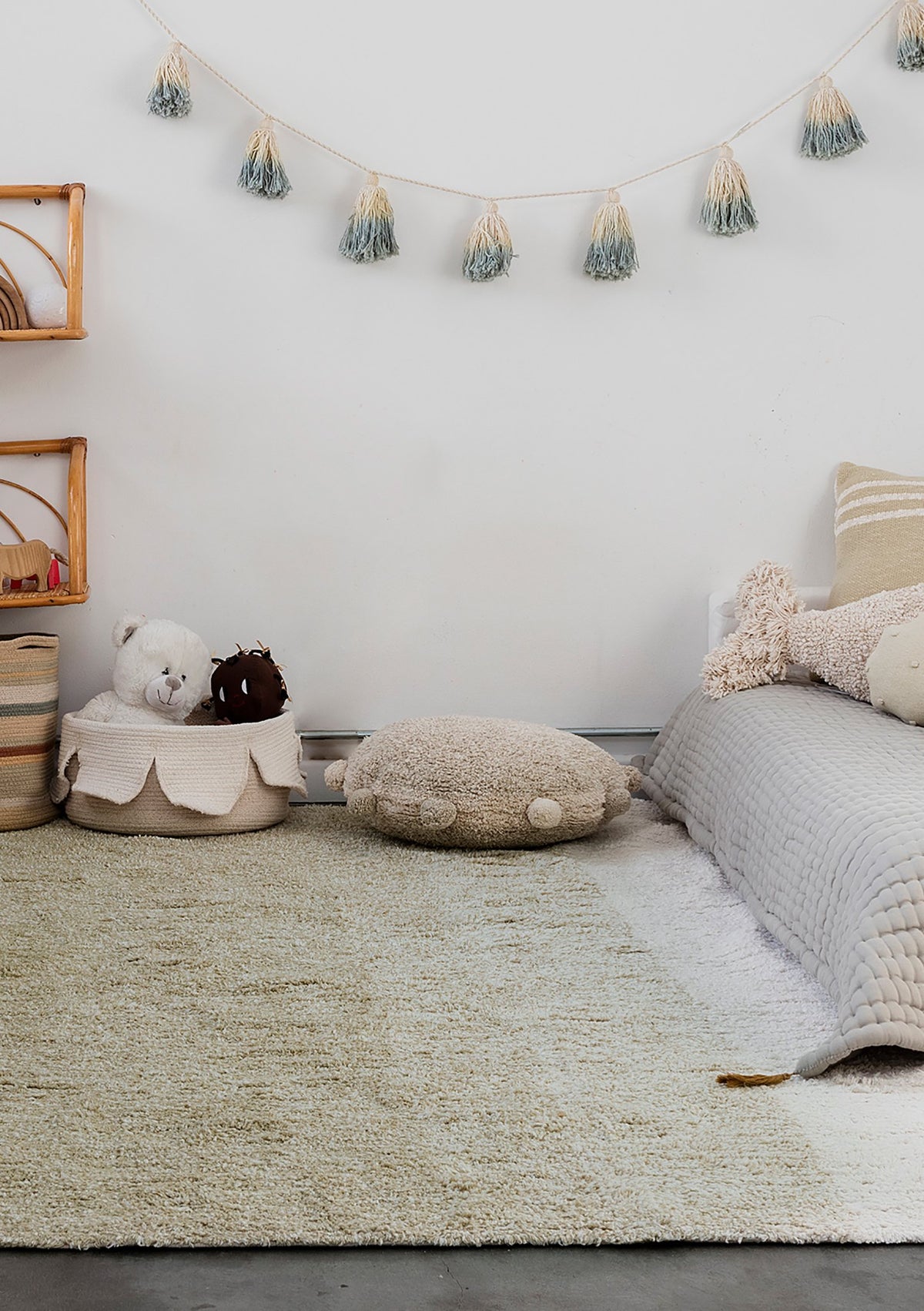 Floor cushion Bubbly, Olive - Le Petit Marché Home Furniture