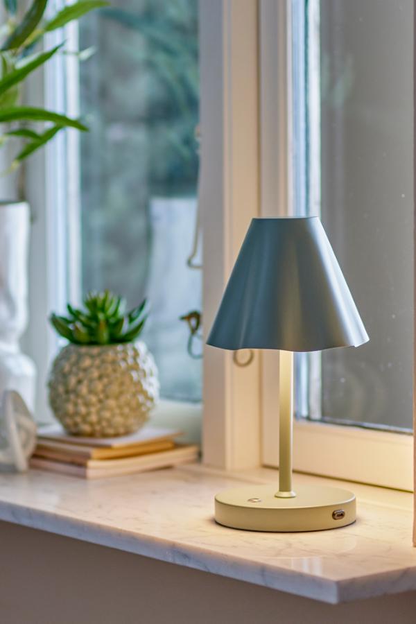 Portable Lampe Lianna, Rechargeable, Green, Metal (Pre - Order) - LPM Home