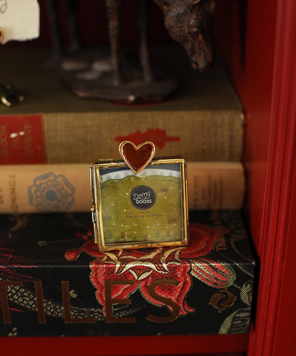 Pyar Heart Frame, Mini - Le Petit Marché Home Furniture