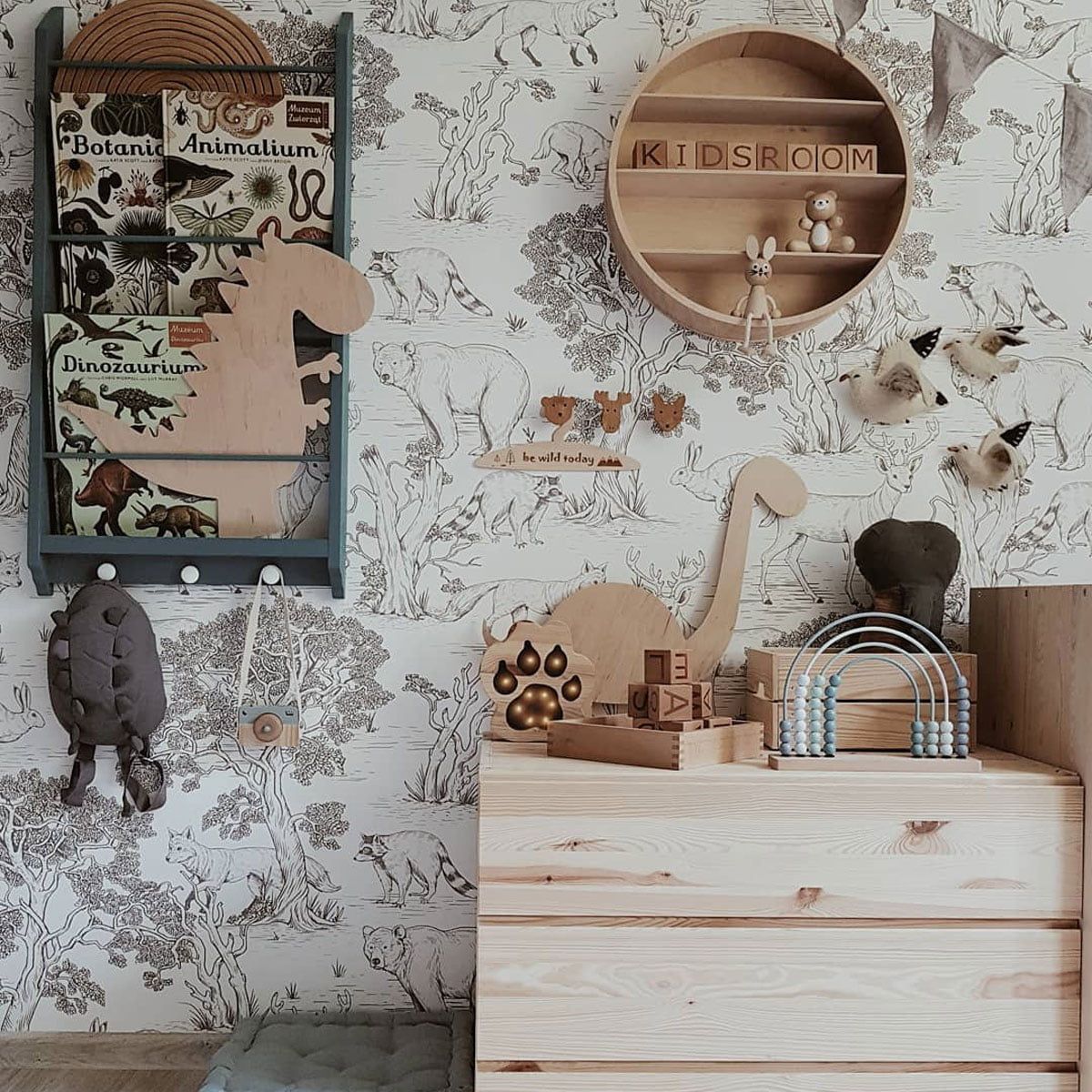 Wallpaper - Animals White - Le Petit Marché Home Furniture