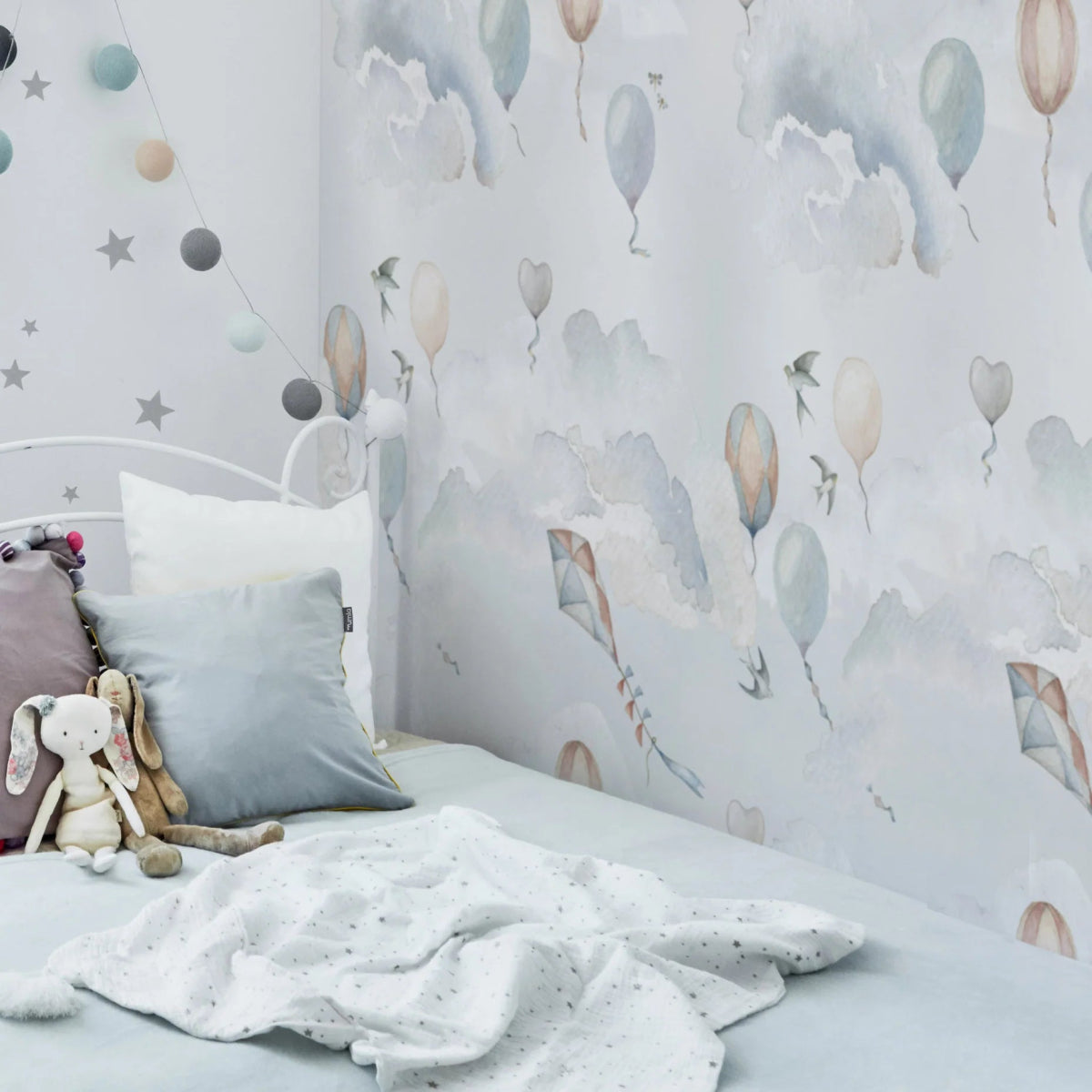 Wallpaper - Balloons Fairytale - Le Petit Marché Home Furniture
