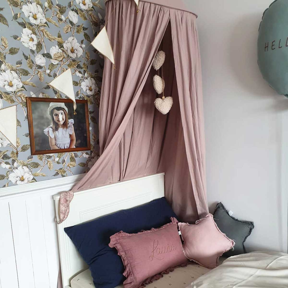 Wallpaper - Magnolias on the Blue Background - Le Petit Marché Home Furniture