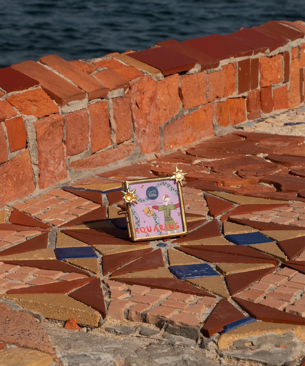 Zodiac Aquarius Frame, Mini - Le Petit Marché Home Furniture